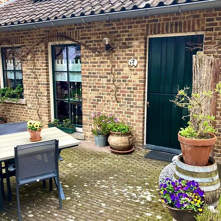 Holiday home De Schapenweide